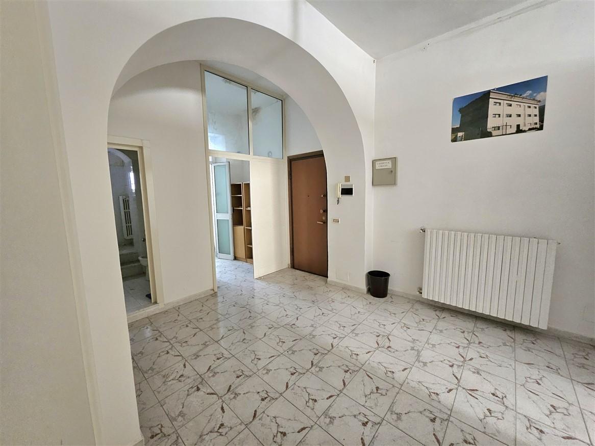 appartamento in vendita a Toano in zona Massa