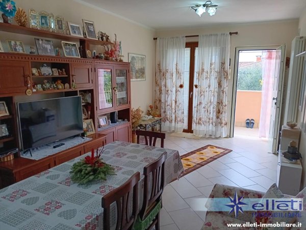 appartamento in vendita a Toano in zona Massa