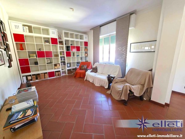 appartamento in vendita a Toano in zona Massa