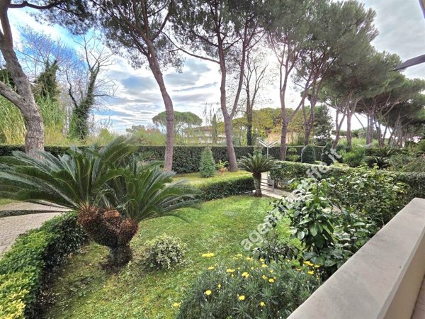 appartamento in vendita a Toano in zona Massa