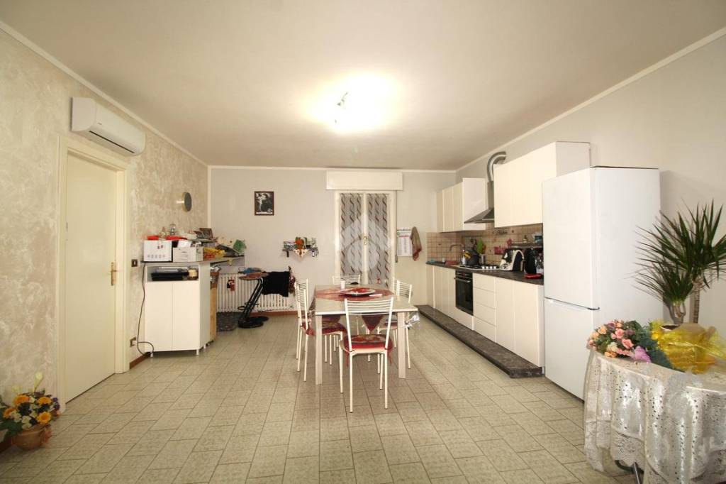 appartamento in vendita a Vetto