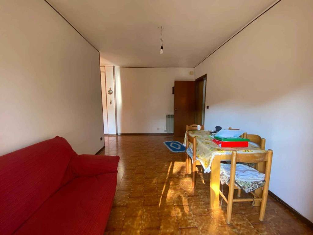 appartamento in vendita a Vetto