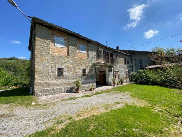 casa indipendente in vendita a Vetto in zona Maiola