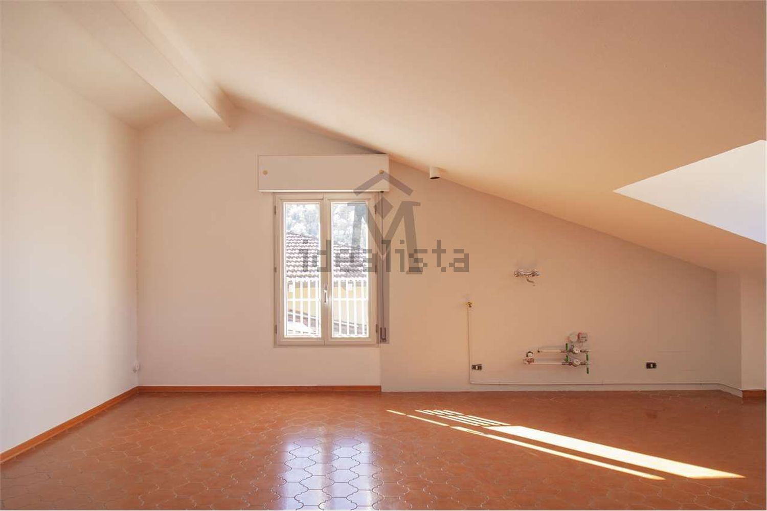casa indipendente in vendita a Vetto