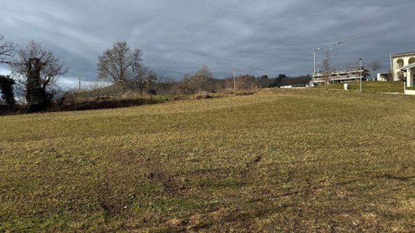 casa indipendente in vendita a Vetto in zona Rosano