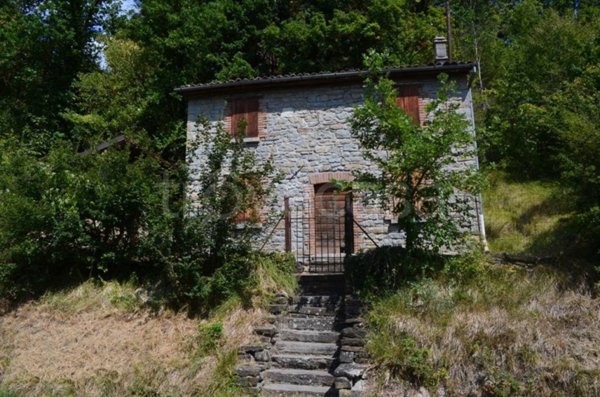 casa indipendente in vendita a Vetto in zona Piagnolo