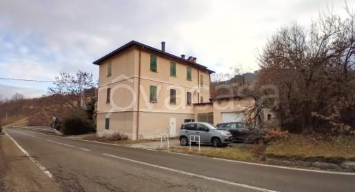 casa indipendente in vendita a Vetto in zona Cantoniera