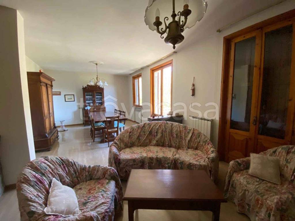 appartamento in vendita a Vetto