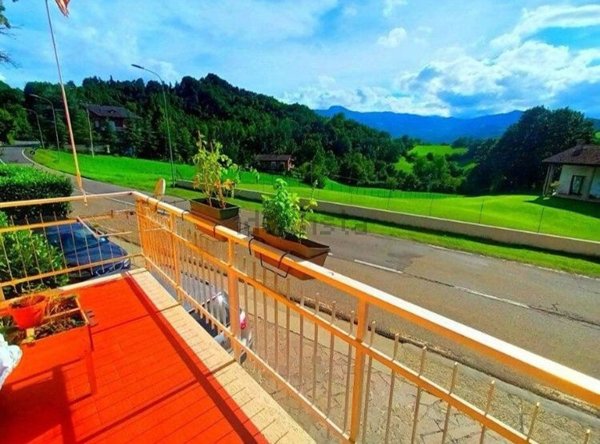 appartamento in vendita a Vetto