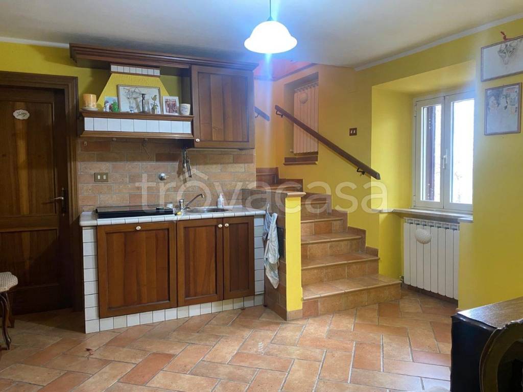 casa indipendente in vendita a Vetto