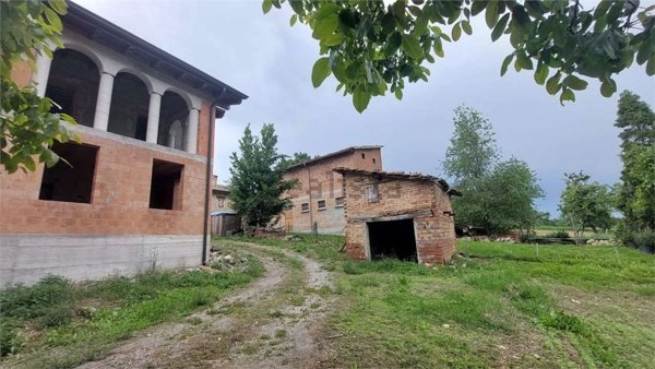 appartamento in vendita a Vetto in zona Piagnolo