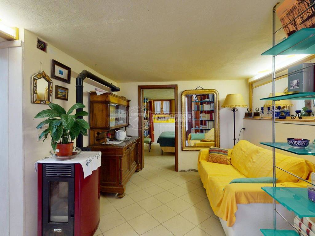 casa indipendente in vendita a Vezzano sul Crostolo