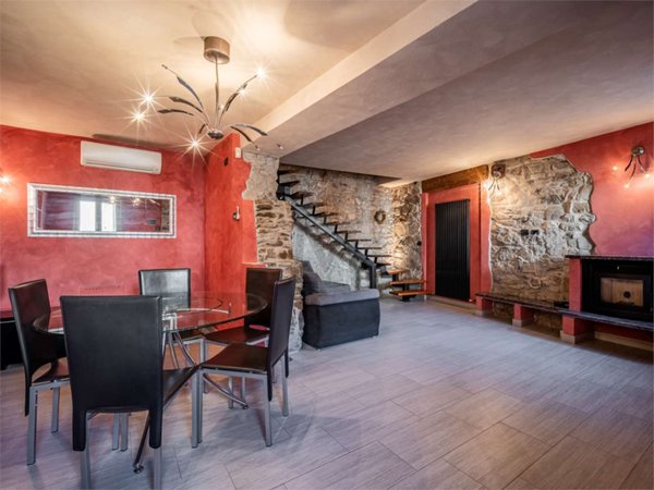casa indipendente in vendita a Vezzano sul Crostolo in zona Sedrio