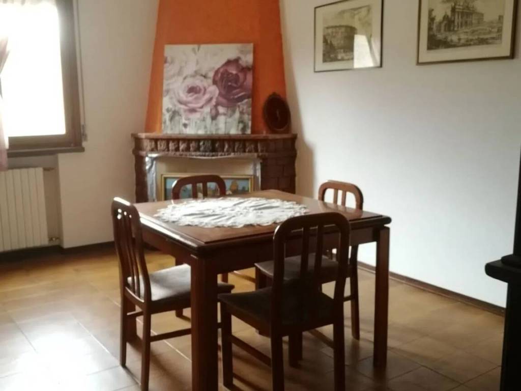 appartamento in vendita a Vezzano sul Crostolo in zona La Vecchia