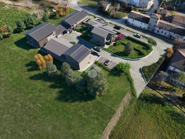 casa indipendente in vendita a Vezzano sul Crostolo in zona Sedrio