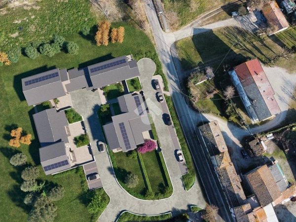 casa indipendente in vendita a Vezzano sul Crostolo in zona Sedrio