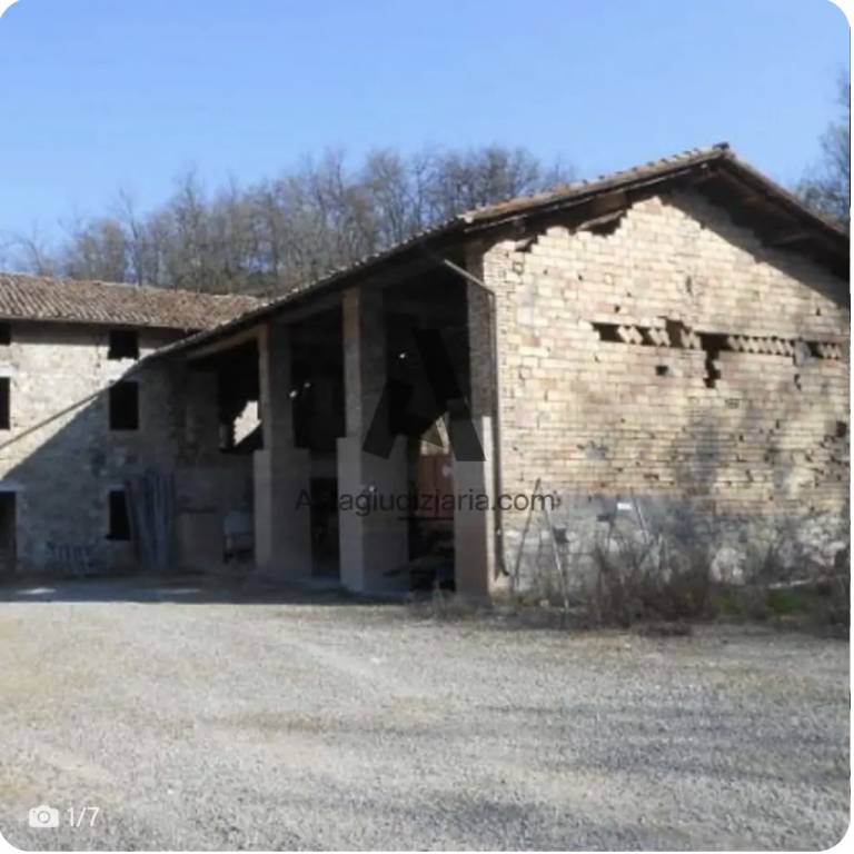 casa indipendente in vendita a Vezzano sul Crostolo