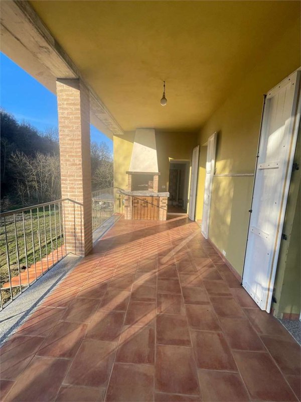 casa indipendente in vendita a Vezzano sul Crostolo