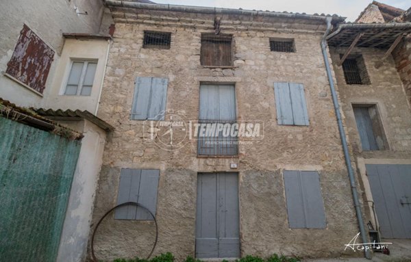 appartamento in vendita a Vezzano sul Crostolo in zona Montalto