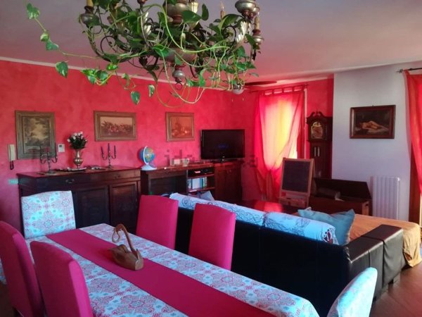 casa indipendente in vendita a Vezzano sul Crostolo in zona Sedrio