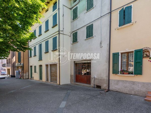 appartamento in vendita a Vezzano sul Crostolo