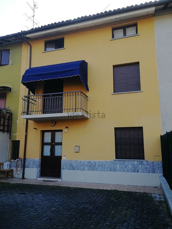 appartamento in vendita a Vezzano sul Crostolo