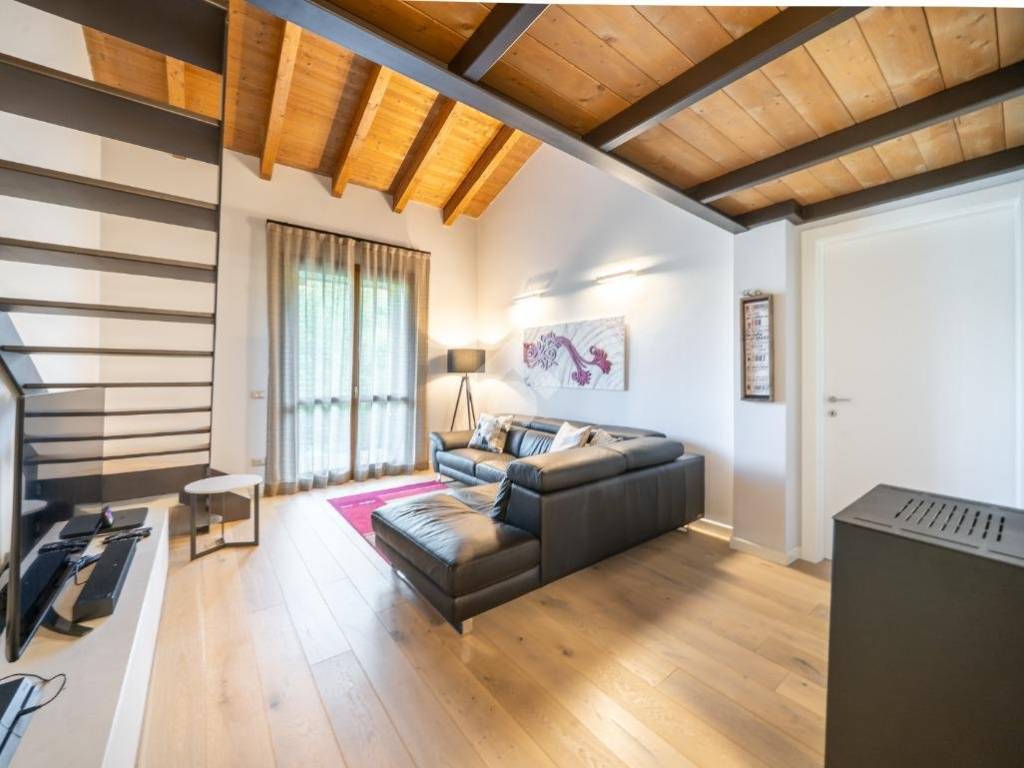 appartamento in vendita a Vezzano sul Crostolo