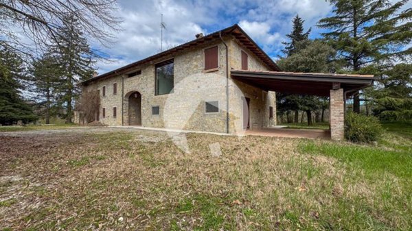 casa indipendente in vendita a Vezzano sul Crostolo in zona Vindè