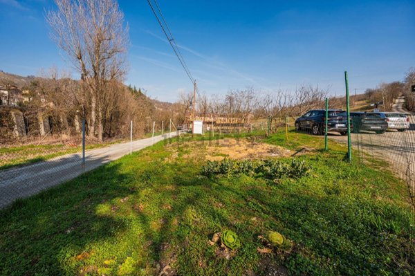 appartamento in vendita a Vezzano sul Crostolo in zona Sedrio