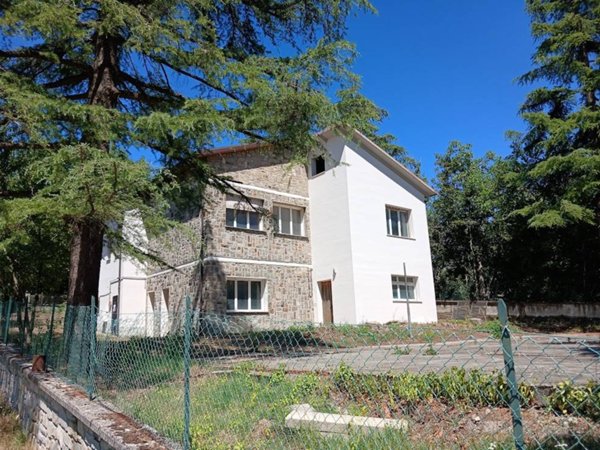 casa indipendente in vendita a Vezzano sul Crostolo in zona Casaratta