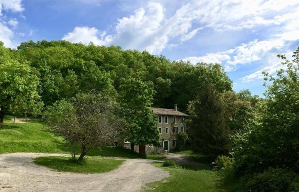 casa indipendente in vendita a Viano