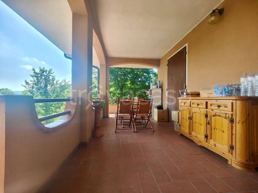 casa indipendente in vendita a Viano