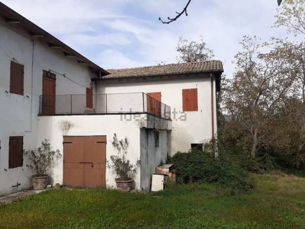 appartamento in vendita a Viano