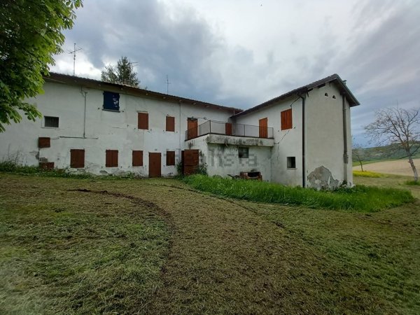 appartamento in vendita a Viano