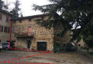 casa indipendente in vendita a Viano