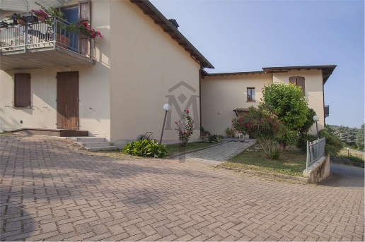 appartamento in vendita a Viano in zona Prediera
