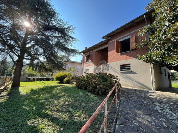 casa indipendente in vendita a Viano