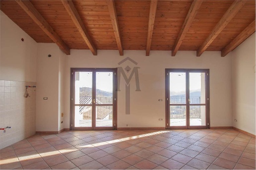 appartamento in vendita a Viano in zona Prediera