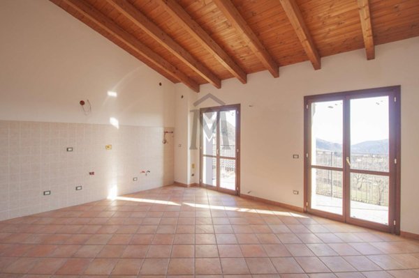 appartamento in vendita a Viano