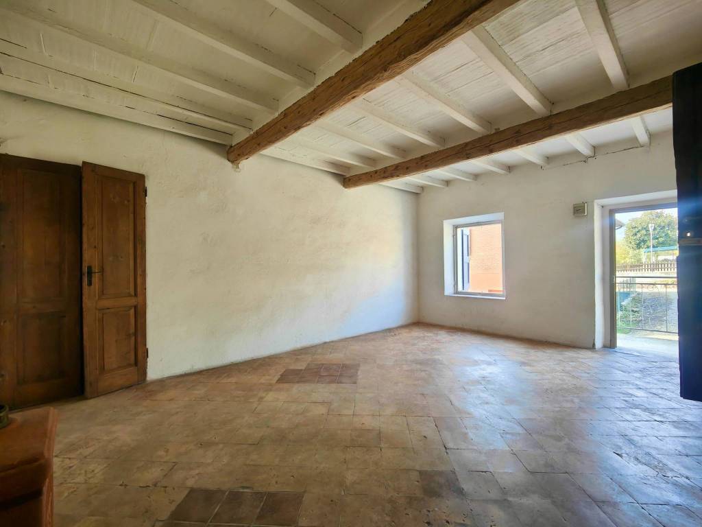 casa indipendente in vendita a Viano in zona Fagiano