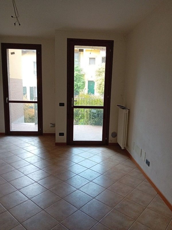 appartamento in vendita a Viano in zona Mamorra
