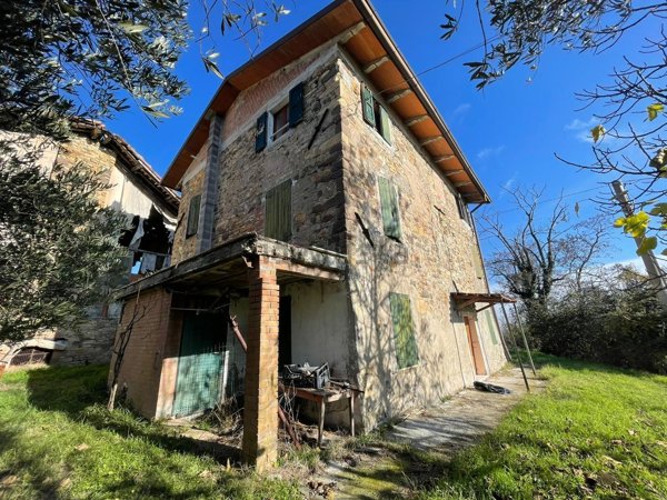 appartamento in vendita a Viano