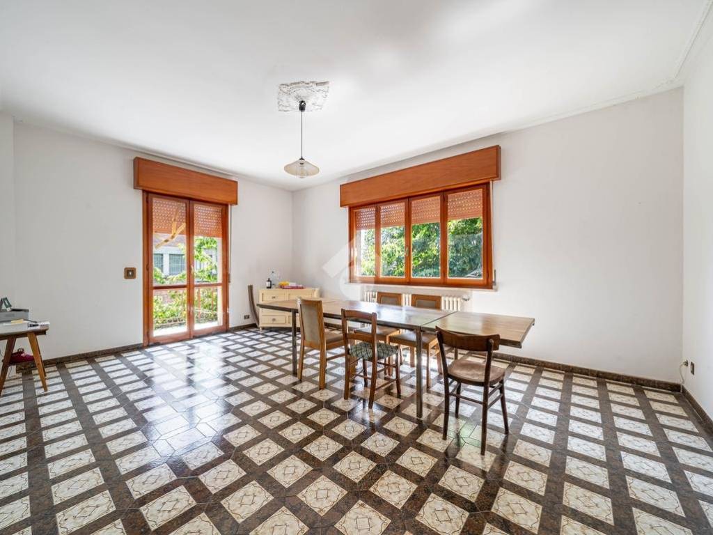 casa indipendente in vendita a Viano