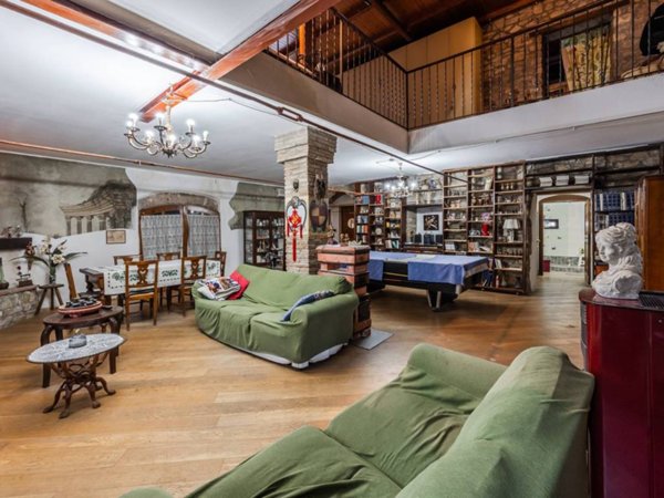 casa indipendente in vendita a Viano