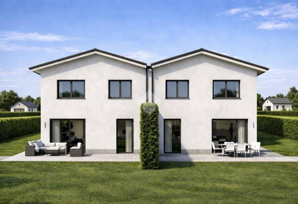 casa indipendente in vendita a Viano