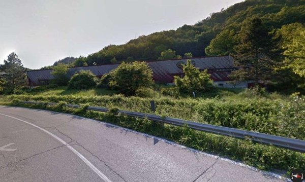 locale di sgombero in vendita a Viano