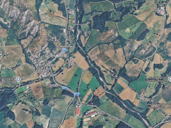 terreno edificabile in vendita a Viano