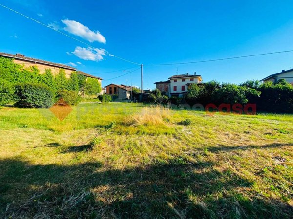 terreno agricolo in vendita a Viano