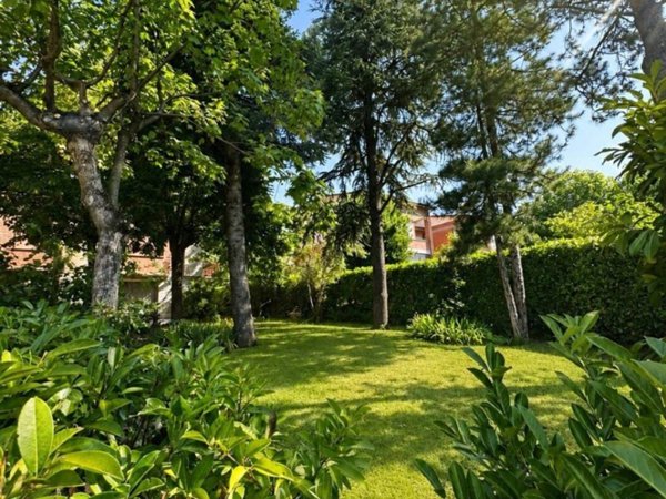 casa indipendente in vendita a Viano