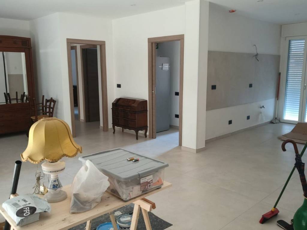 appartamento in vendita a Viano in zona Mamorra